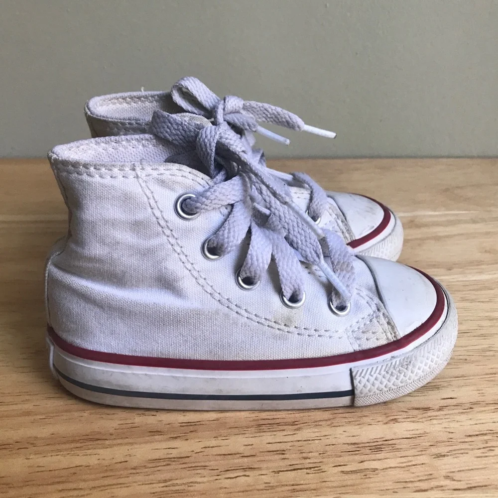 Converse All-Star Chuck Taylor High-Tops White Size: US Toddler 5 EUR 21 CM 12.5